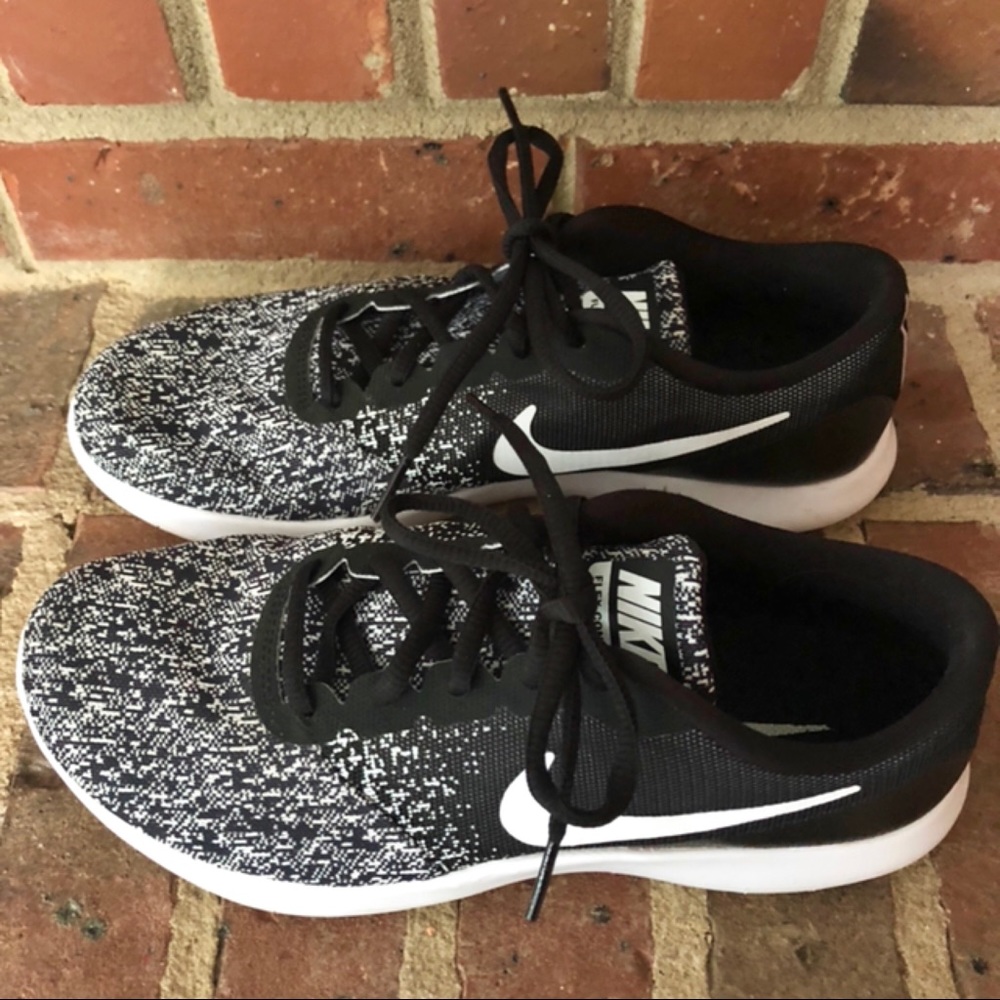 Nike Flex Contact WMN Size 8.5